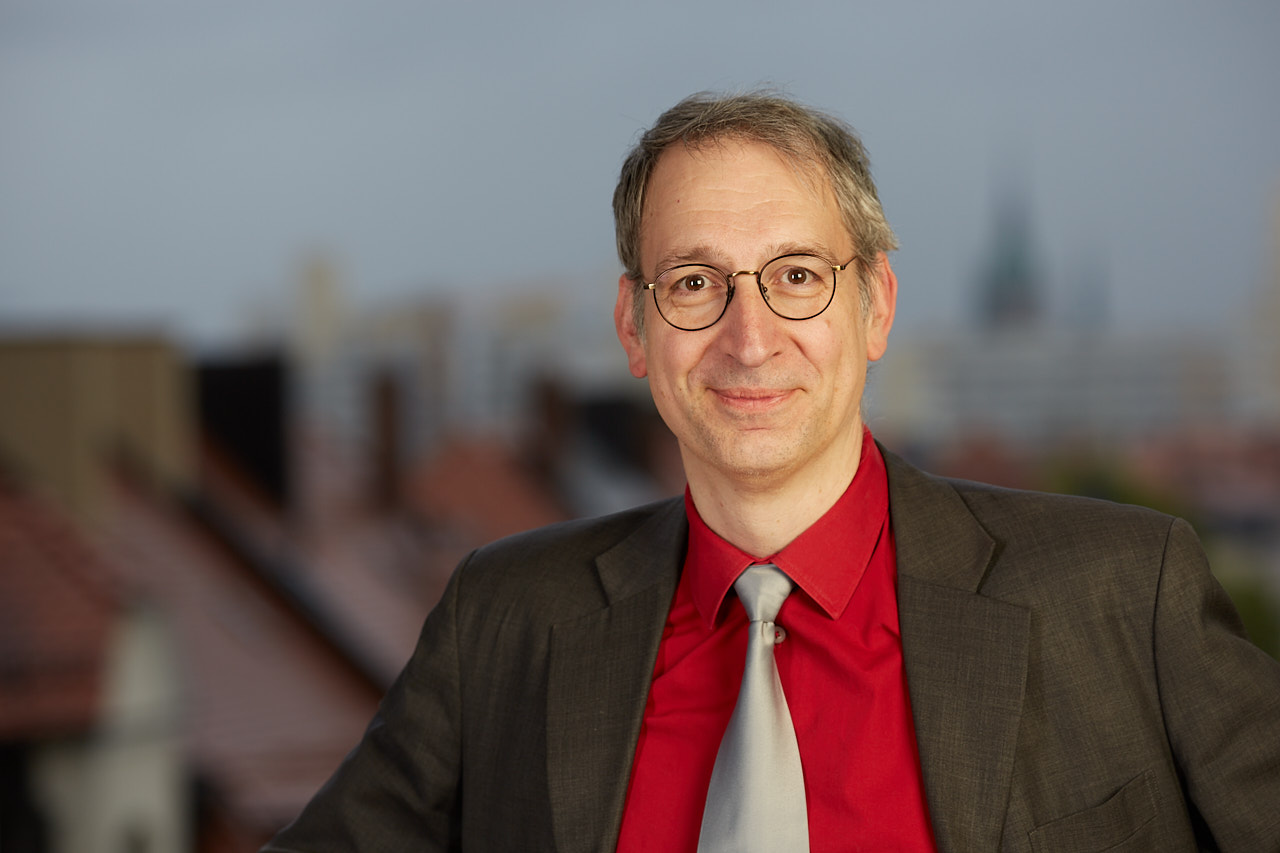 Dr. Rupert Späth